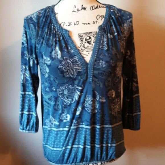 💫💫💫LUCKY BRAND BLUE/WHITE FLORAL BOHO 3/4 SLEEVE TOP XS - Picture 1 of 3